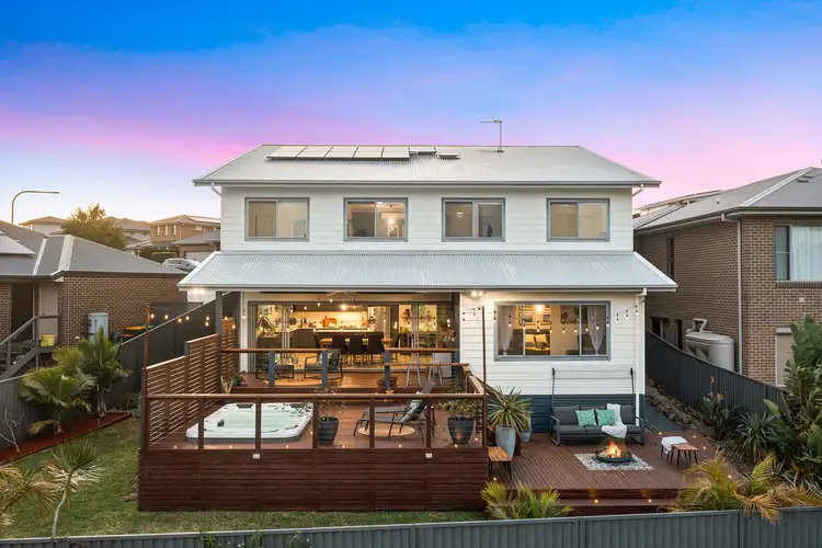 46 Brooks Terrace, Kanahooka NSW 2530