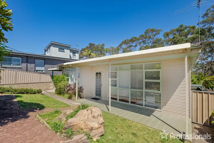 31 Sandakan Road, Revesby Heights NSW 2212