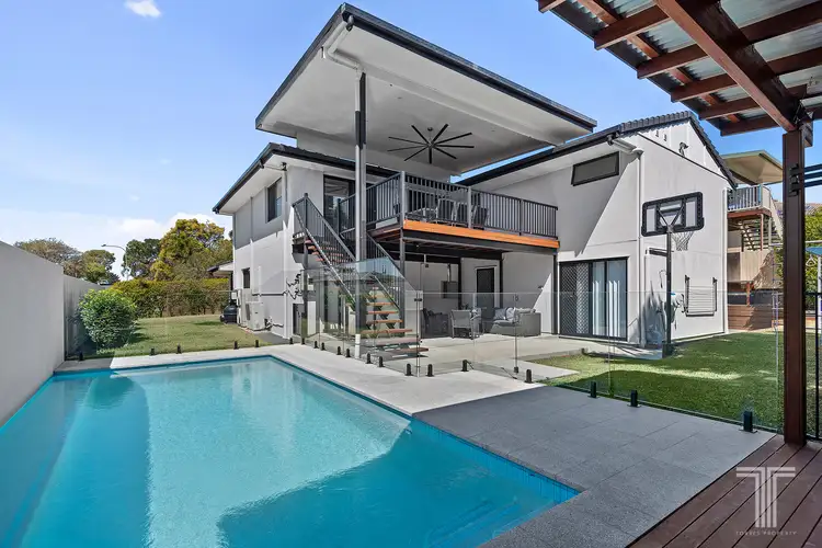 7 Brigadoon Street, Mansfield QLD 4122