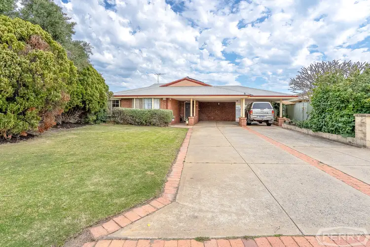 3 Penda Close, Halls Head WA 6210