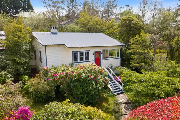 Second view of Homely house listing, 10 Lachlan Avenue, Leura NSW 2780