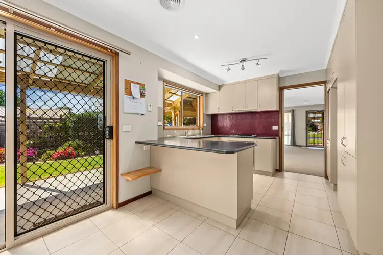 Fifth view of Homely house listing, 2 Megan Place, Traralgon VIC 3844