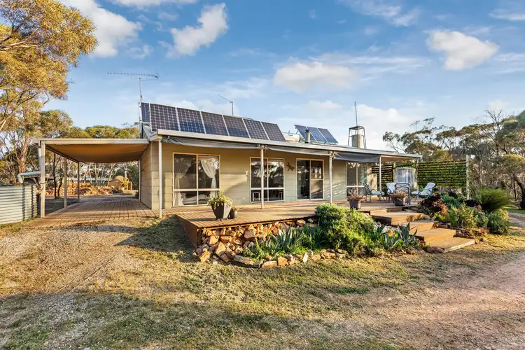 517 Nine Mile South-Wedderburn Road, Wedderburn VIC 3518
