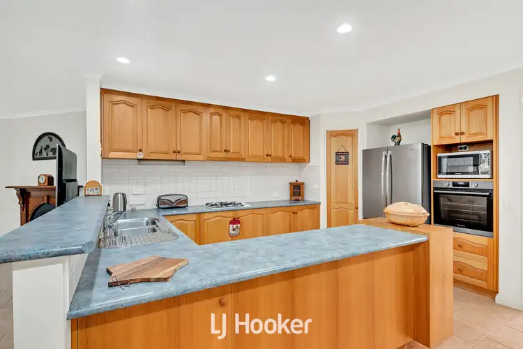 Sixth view of Homely house listing, 9 Robinswood Parade, Narre Warren South VIC 3805