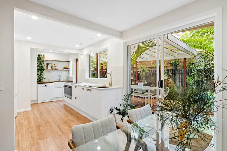 3/3 Boomerang Street