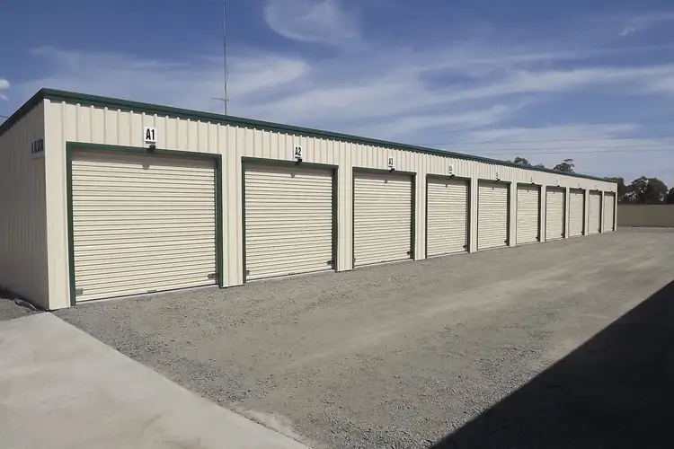 8 Industry Avenue, Narromine NSW 2821