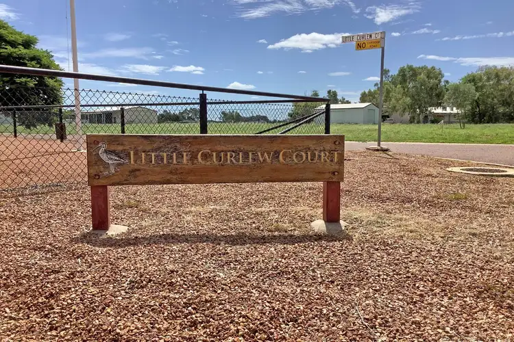 6 Little Curlew Court, Longreach QLD 4730