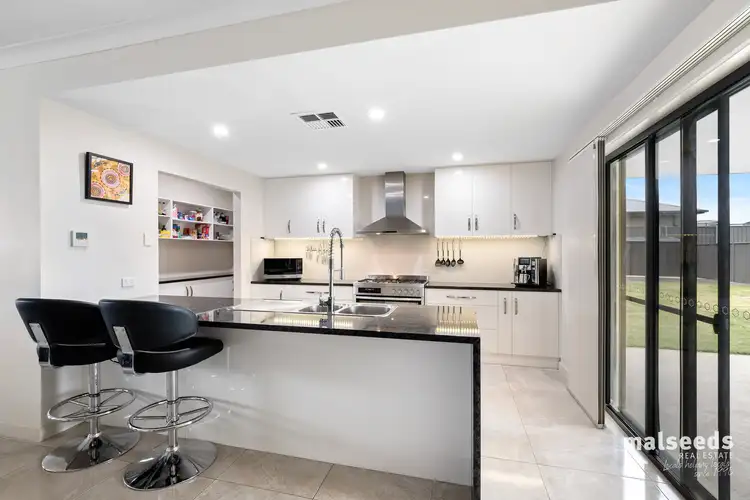 Sixth view of Homely house listing, 2 Wills Court, Mount Gambier SA 5290