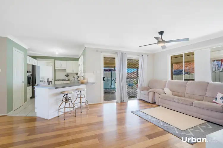 Fourth view of Homely house listing, 2 Joseph Close, Rutherford NSW 2320