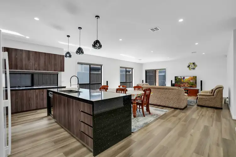 Fifth view of Homely house listing, 15 Sunset Avenue, Harkness VIC 3337