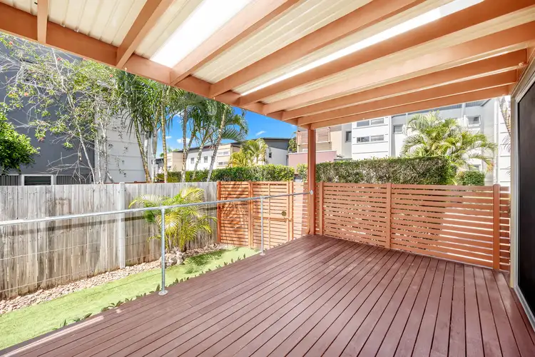 54/80 Moolyyir Street, Urangan QLD 4655
