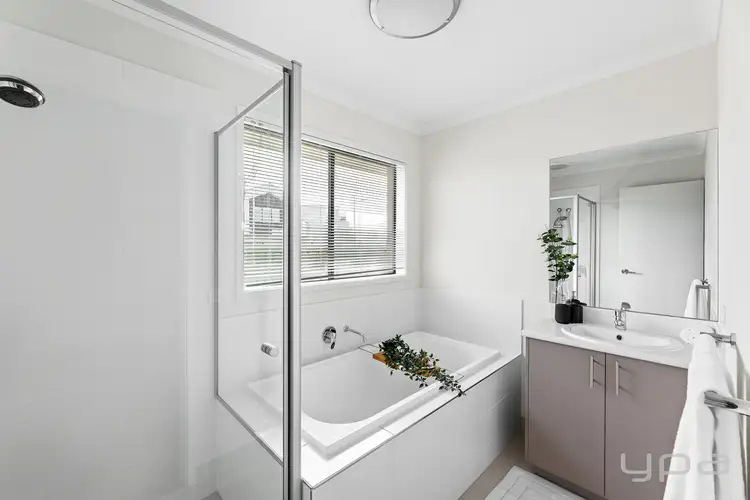 Sixth view of Homely house listing, 16 Leafy Road, Werribee VIC 3030