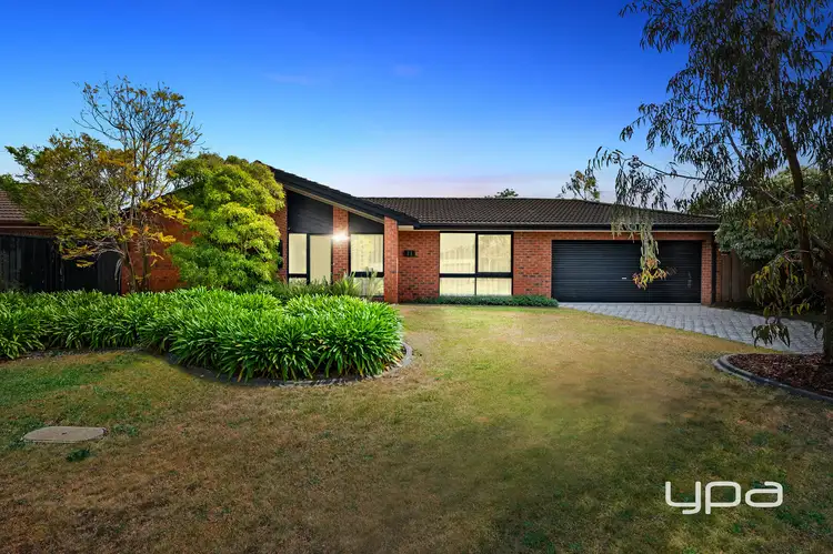 11 Radford Court, Brookfield VIC 3338