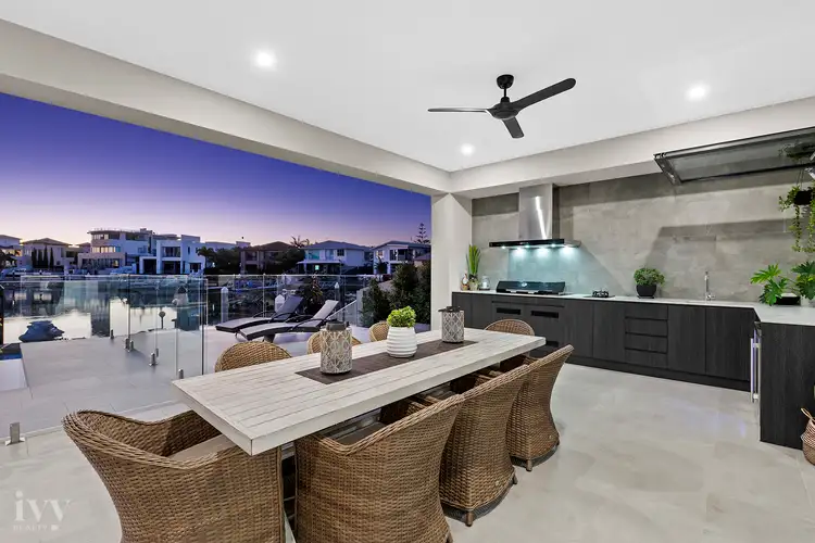 68 The Sovereign Mile, Sovereign Islands QLD 4216