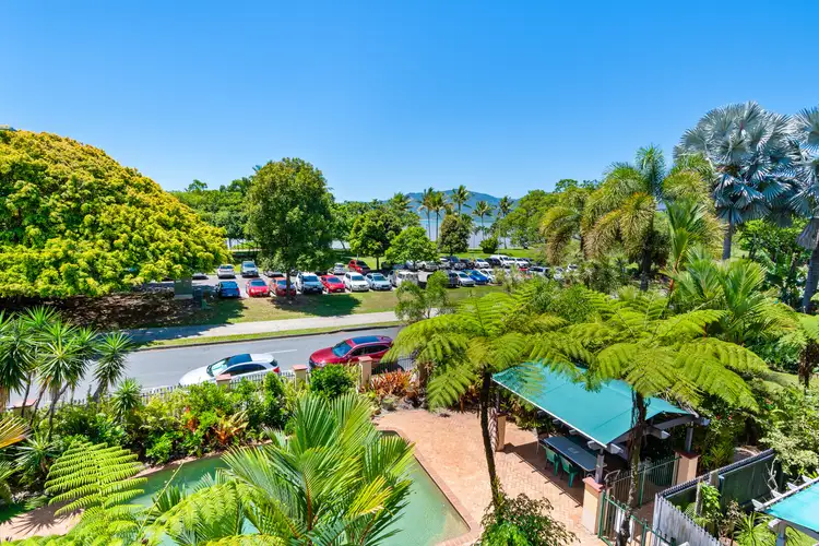 22/233-237 Esplanade, Cairns North QLD 4870