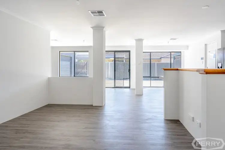 Seventh view of Homely house listing, 16 Aldenham Heights, Halls Head WA 6210