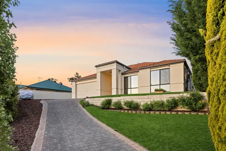 49 Tania Drive, Aberfoyle Park SA 5159