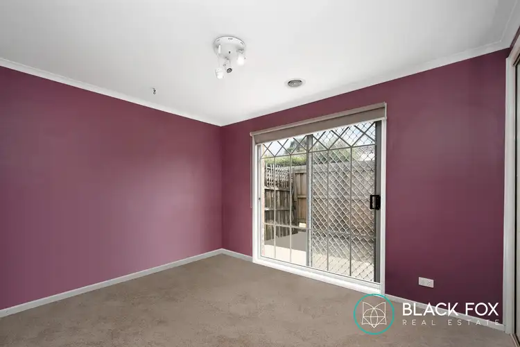 Fifth view of Homely house listing, 5 Kent Court, Cranbourne North VIC 3977