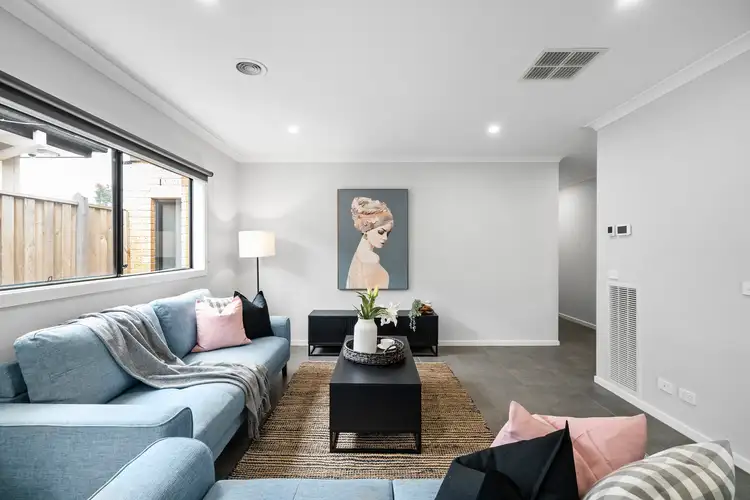 Second view of Homely house listing, 6 Swainson Close, Tarneit VIC 3029
