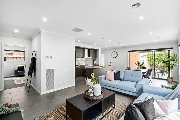 Fifth view of Homely house listing, 6 Swainson Close, Tarneit VIC 3029