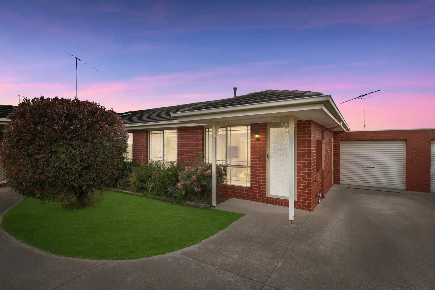 Main view of Homely unit listing, 2/36 Mulquiney Crescent, Highton VIC 3216