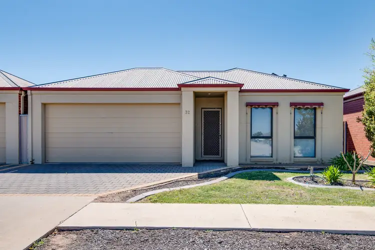 Main view of Homely townhouse listing, 32/8 Taylor Drive, Mildura VIC 3500