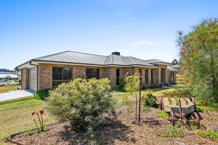 10 Blue Gum Road, Tamworth NSW 2340