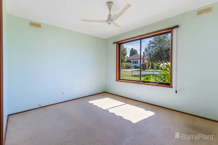 Sixth view of Homely house listing, 8 Yandong Street, White Hills VIC 3550
