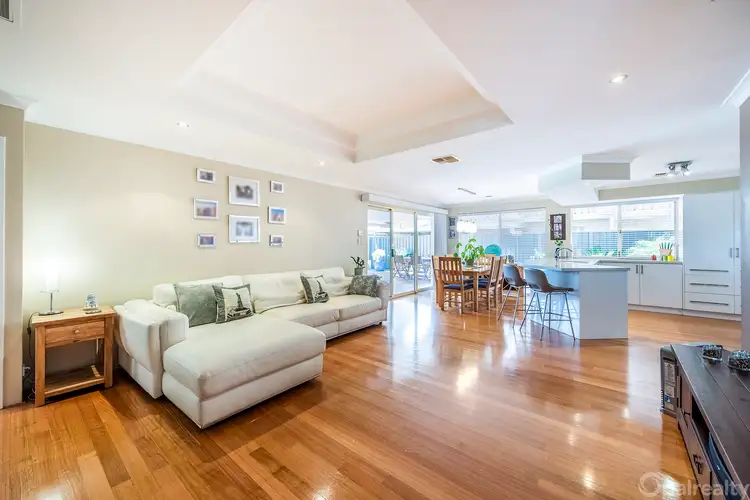 29 Camargue Green, Secret Harbour WA 6173