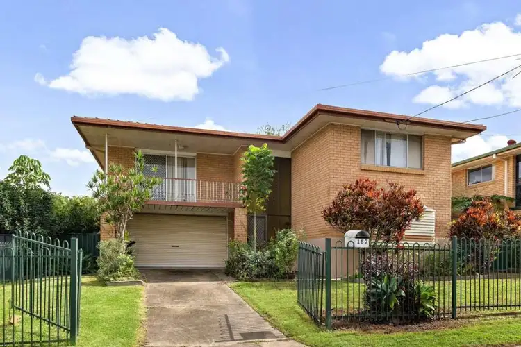 157 Ham Road, Mansfield QLD 4122