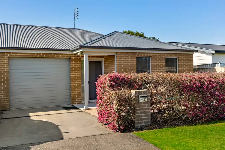Main view of Homely unit listing, 2/37 Evans Street, Cessnock NSW 2325