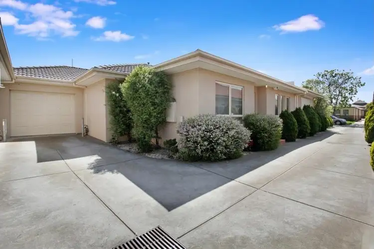 2/39 Banksia Grove