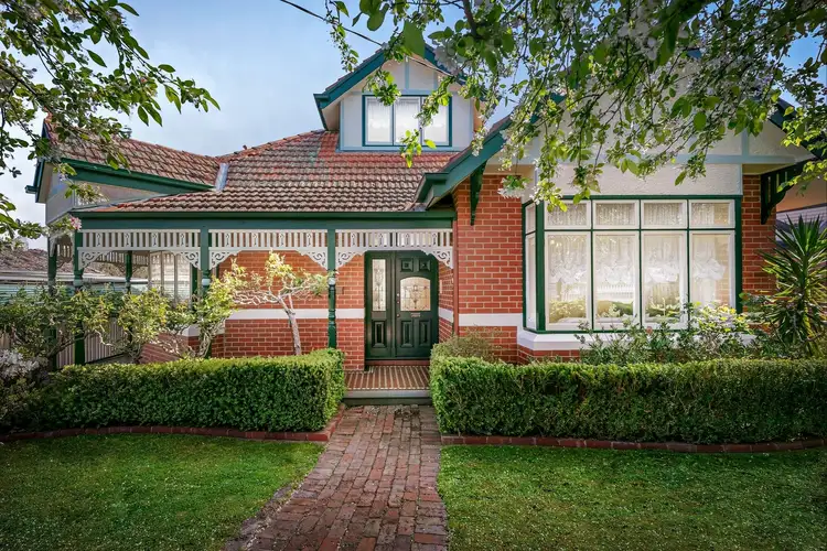 3 Balmanno Crescent, Strathmore VIC 3041