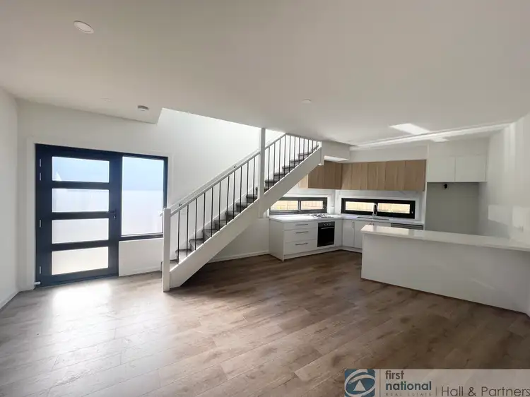 1/15 Channelle Close