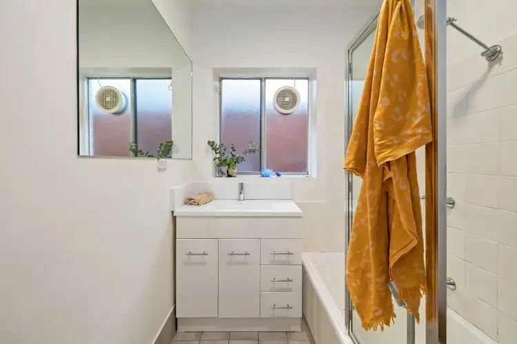 Sixth view of Homely apartment listing, 3/128 Gillies Street, Fairfield VIC 3078