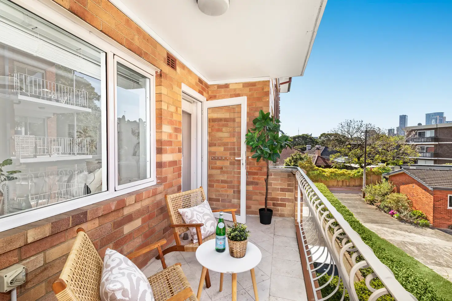 Main view of Homely unit listing, 8/22a Crows Nest Road, Waverton NSW 2060