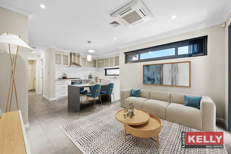 9/10 Pearl Road, Cloverdale WA 6105