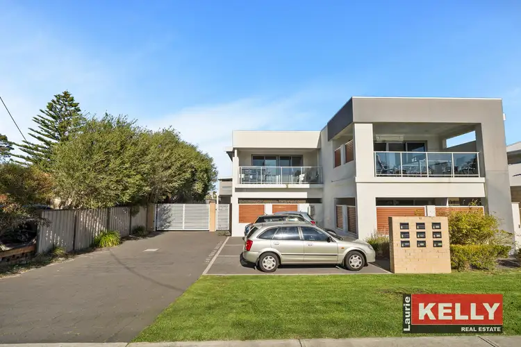 Fifth view of Homely apartment listing, 9/10 Pearl Road, Cloverdale WA 6105