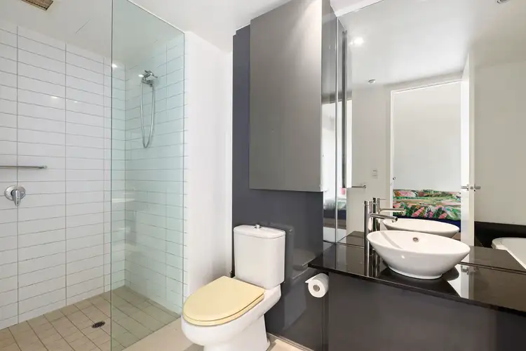 Sixth view of Homely apartment listing, 5604/7 Riverside Quay, Southbank VIC 3006