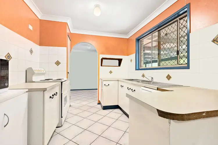 Sixth view of Homely house listing, 8 Magenta Court, Mount Warren Park QLD 4207