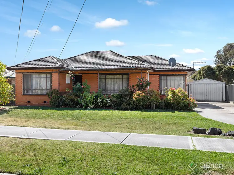 16 Fox Street, St Albans VIC 3021
