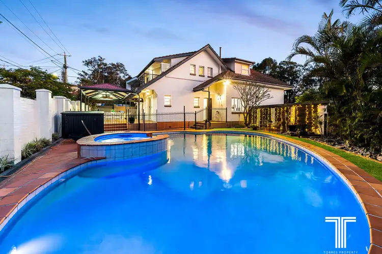 39A Solar Street, Coorparoo QLD 4151