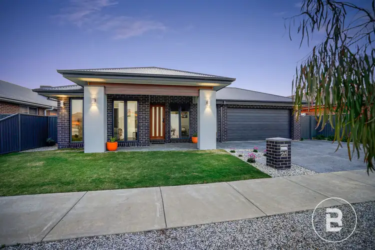 25 Marxsen Parade, Lucas VIC 3350