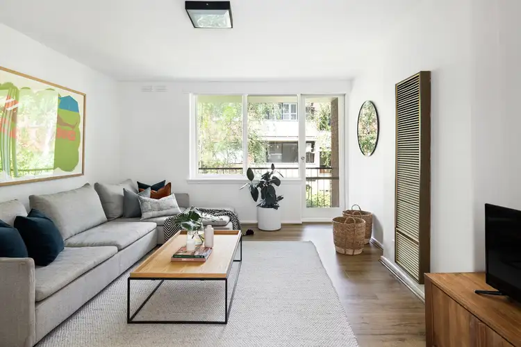 Second view of Homely apartment listing, 5/17 Auburn Grove, Hawthorn East VIC 3123