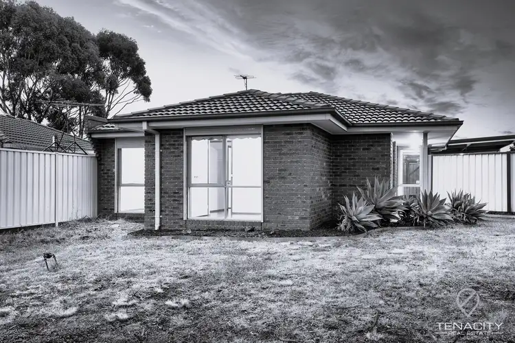 13 Shale Court, Delahey VIC 3037