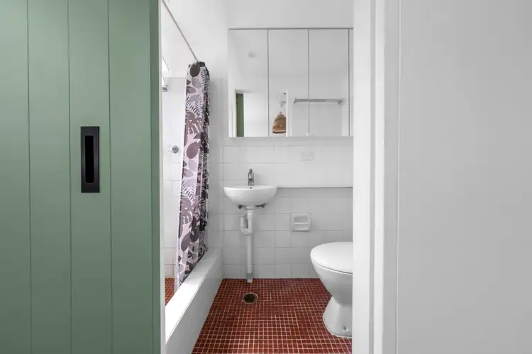 Fifth view of Homely apartment listing, 1/34 Sturdee Parade, Dee Why NSW 2099