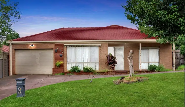Main view of Homely house listing, 18 Sandhurst Mews, Hampton Park VIC 3976