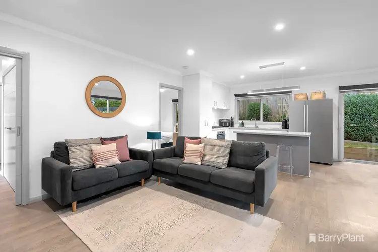 Sixth view of Homely house listing, 2/33 Winnetka Drive, Lilydale VIC 3140