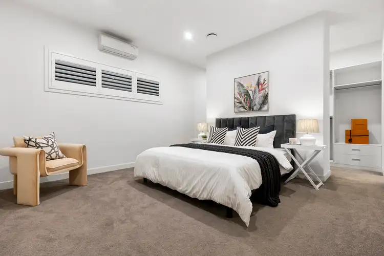 Fifth view of Homely townhouse listing, 2/10 Yarrabee Court, Mount Waverley VIC 3149