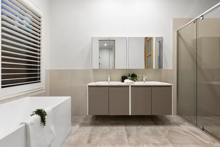 Sixth view of Homely townhouse listing, 2/10 Yarrabee Court, Mount Waverley VIC 3149